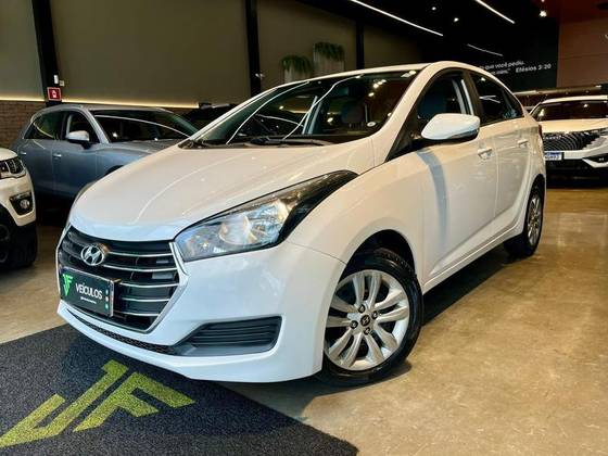 HYUNDAI HB20S 1.6 COMFORT PLUS 16V FLEX 4P AUTOMÁTICO